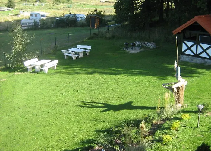 Pod Zaglami Rusinowo (Slawno)